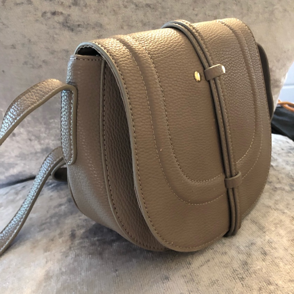 Adorable Mud Pie crossbody bag